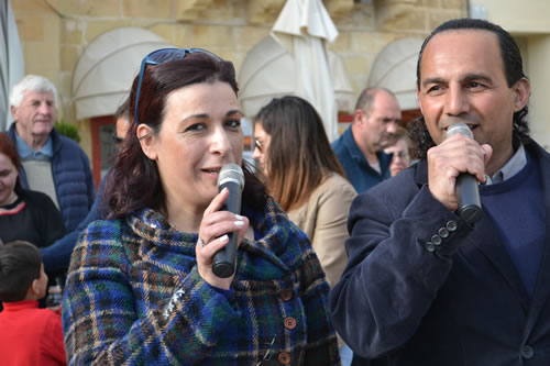 DSC_0042 Comperes Georgette Bajada and Joe Louis Xiberras