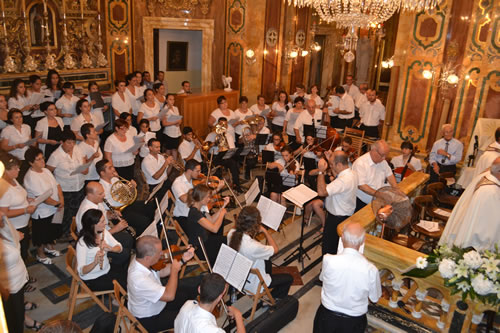 DSC_1025 Singing the Antifona - Nativitas Tua Gaudium Annuntiavit