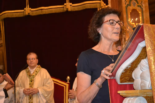 DSC_0208 Emigrant reads Prayer of the Faithful