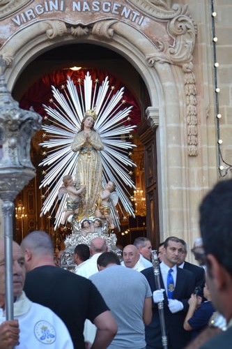 DSC_0051 Bambina out of the Basilica