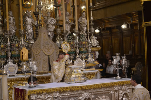 DSC_0224 Bishop Bugeja delivers Sacramental Benediction