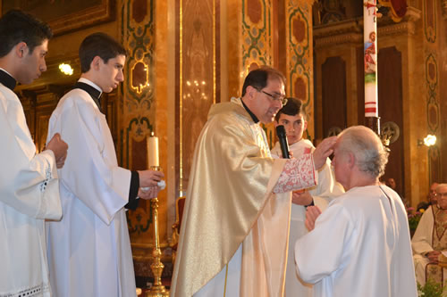 DSC_0131 Aointing the newly baptised with the Holy Oil