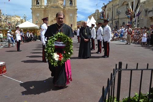 DSC_0571 Archpriest Mgr Carmelo Refalo