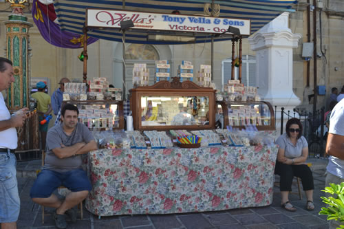 DSC_0221 The traditional Nougat Seller