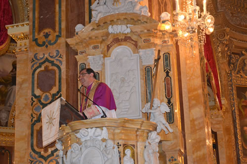 DSC_0064 Archpriest Mgr C Refalo delivering the panegyric