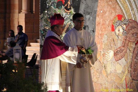 045 Bishop Bugeja sprinkling Holy Water on mosaic