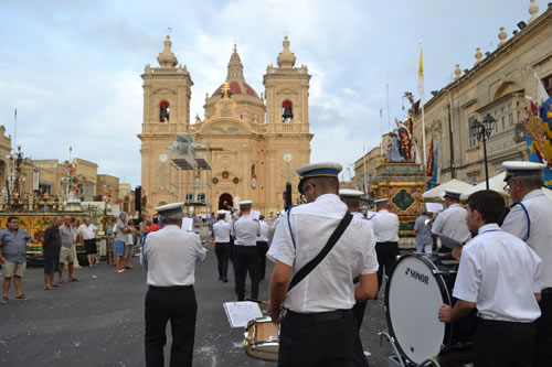 DSC_0052 Arriving in Victory Square