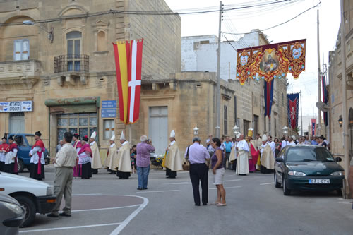 DSC_0022 In St Anthony's Square