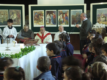 B4 School Head welcomes the Bishop