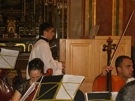 D6 Organist Mario Curmi