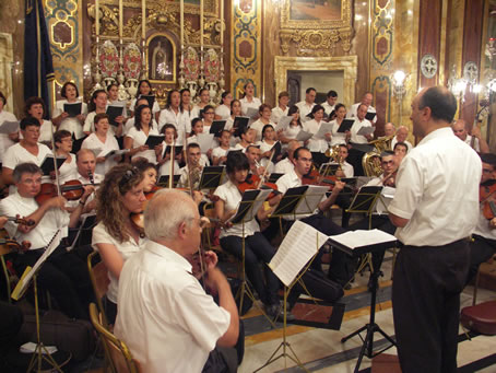 A7 Orchestra and Maria Bambina Choir