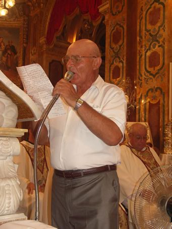 F6 Paul Xiberras dedicating a poem to the four priests