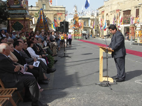 B1 Mayor Joe Cordina making his speech