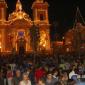 F1 Crowds fill the Square