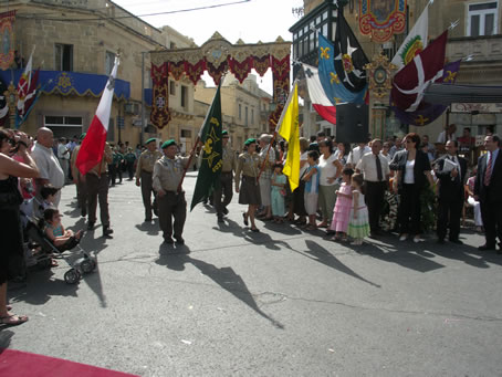 A1 Xaghra Scout Group enter Victory Square