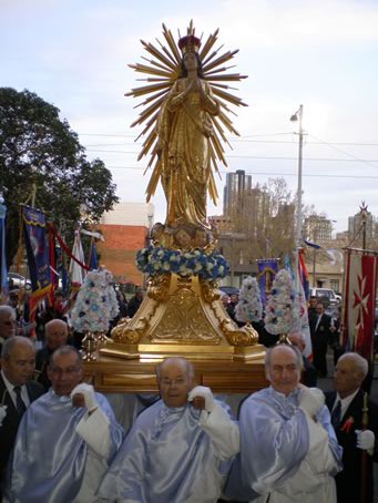 A8 statue in street