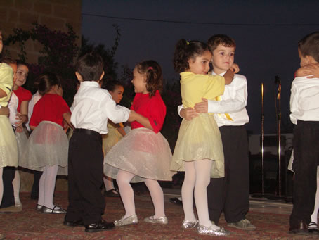 B1 Lullaby Dance - St Francis School