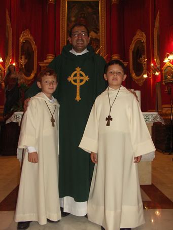 F3 Rector with new altar boys