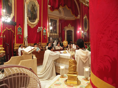 A1 Adoration of the Holy Eucharist