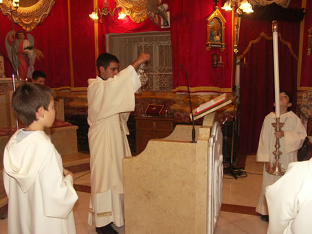 A7 Rev Deacon Anthony Bajada incensing the Missal