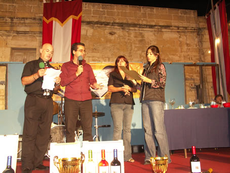 E1 Calling wine competitors for certificate