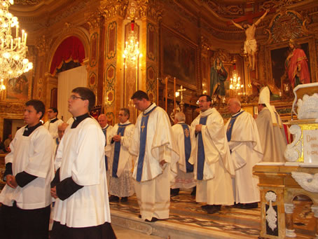 K3 Returning to the Sacristy