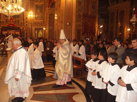 G5 Procession to High Altar