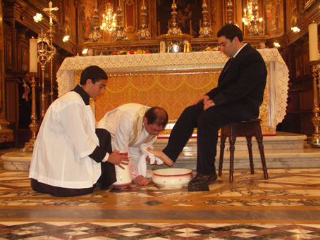 E5 Washing of feet - 8th Apostle