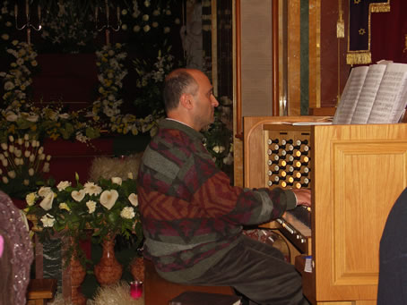 B7 Organist Ronald Camilleri