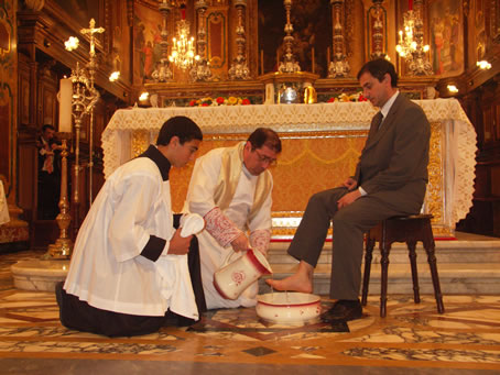 E2 Washing of feet - 5th Apostle