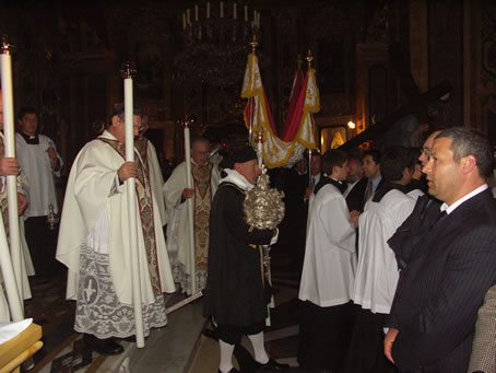 J1 Procession to the Altar of Repose