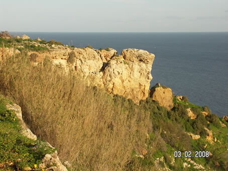 B7 The crumbling cliff face nearby