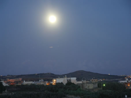 moonset 7 Oct 2006 (1)