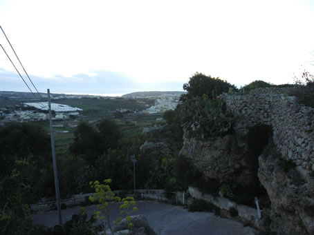 A9 Rustic wall hangs over San Marzja